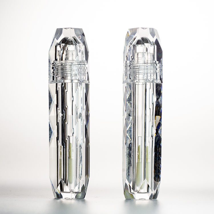 Lip gloss tube packaging