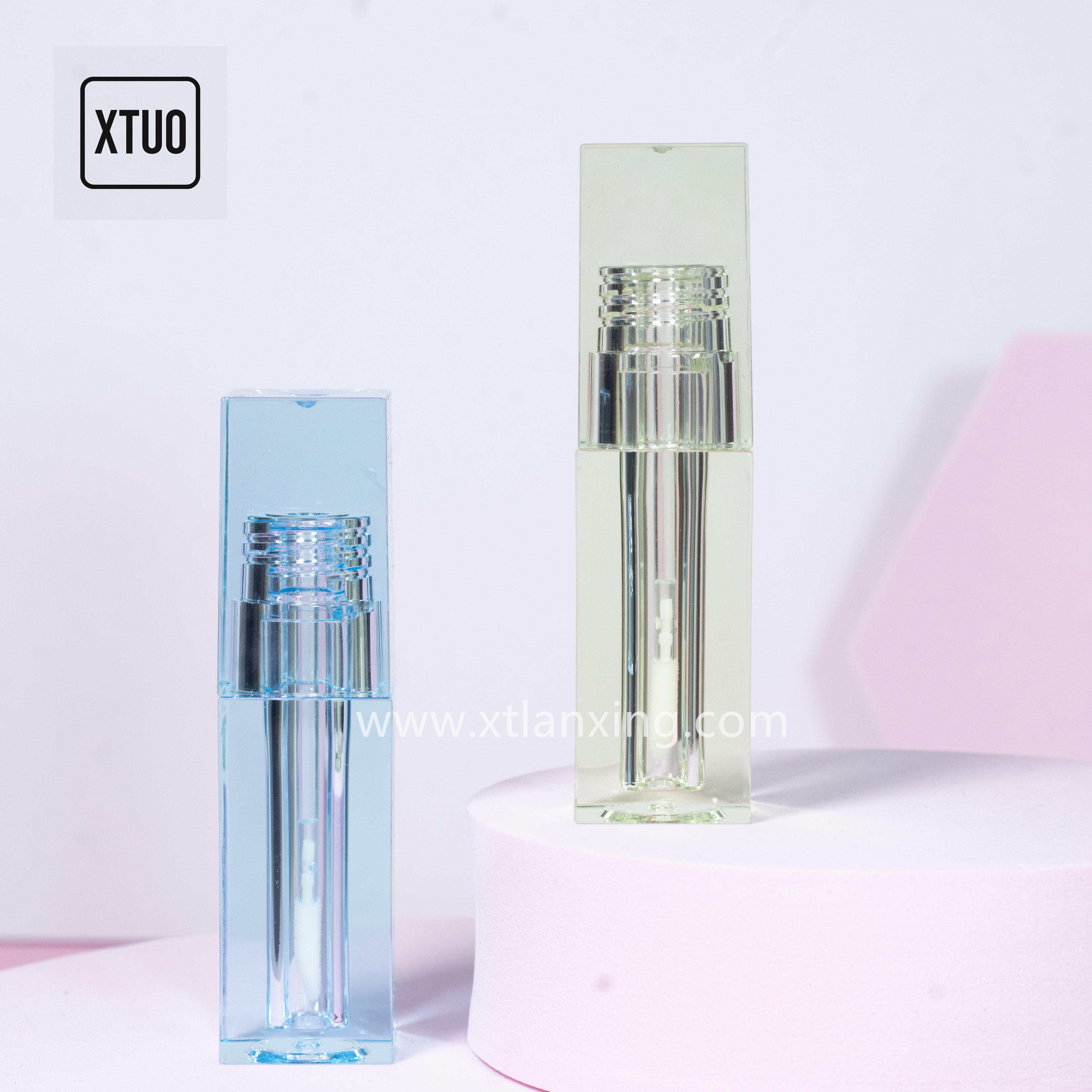 lip gloss tube LG029B