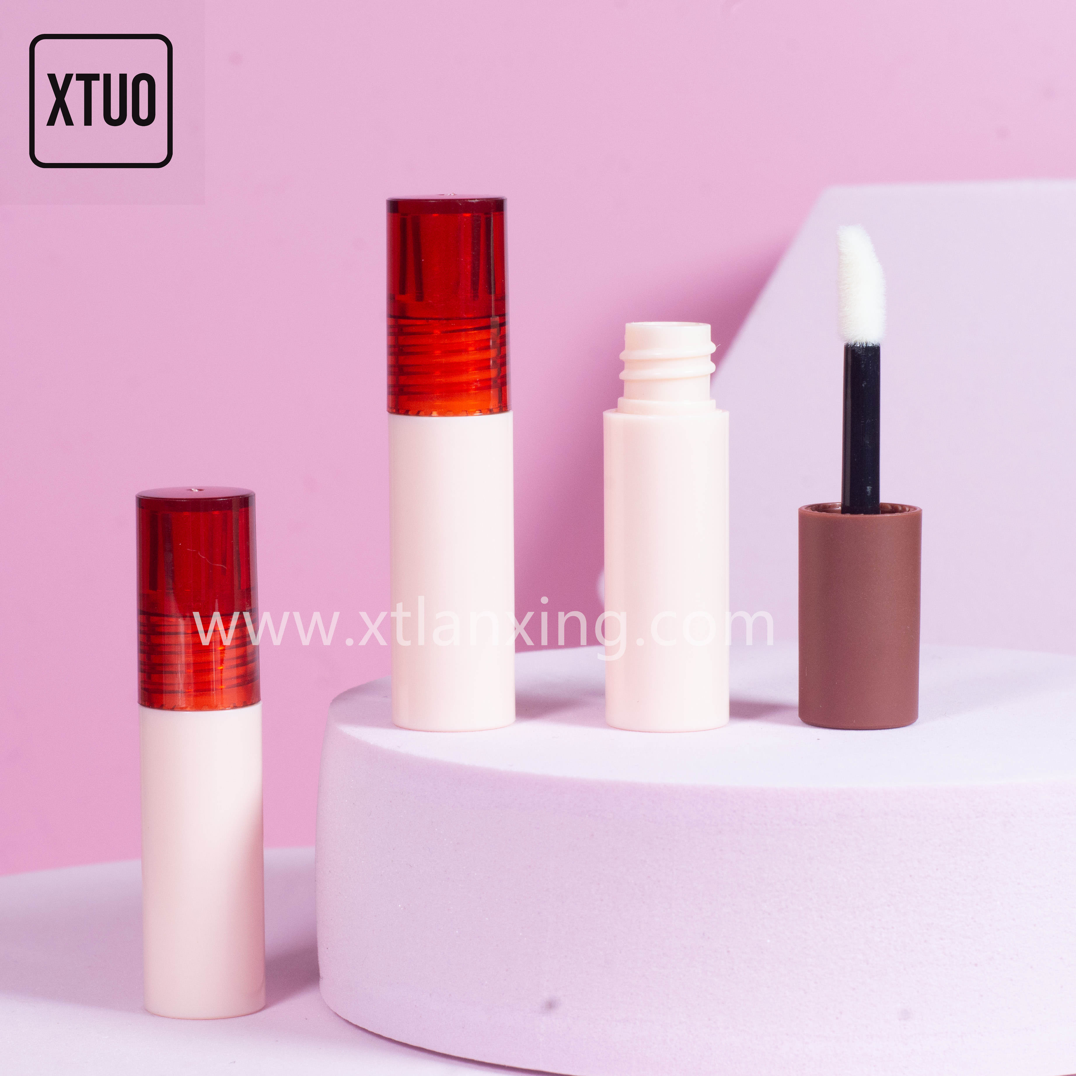 Lip gloss tube LG061