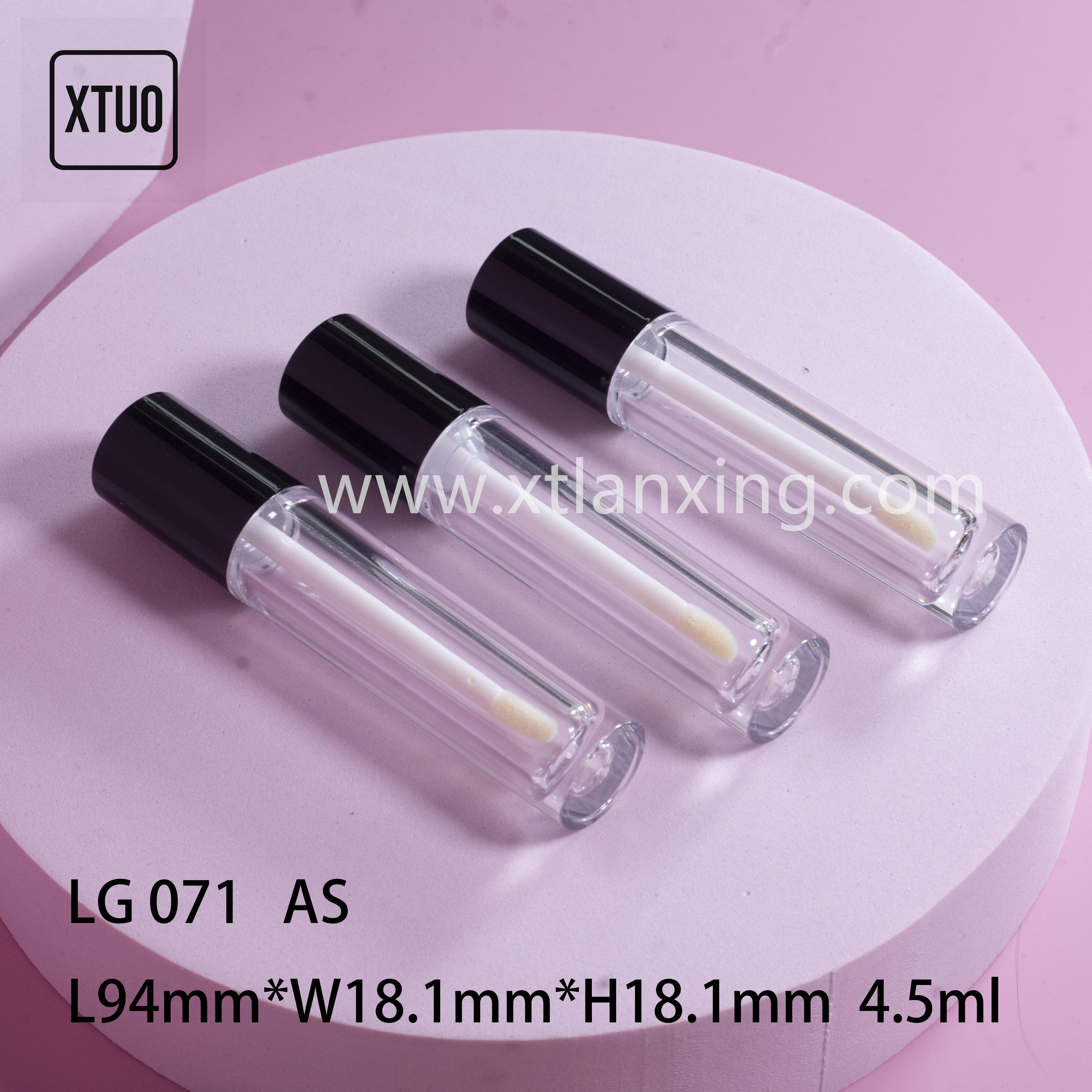 LIP GLOSS TUBE LG071